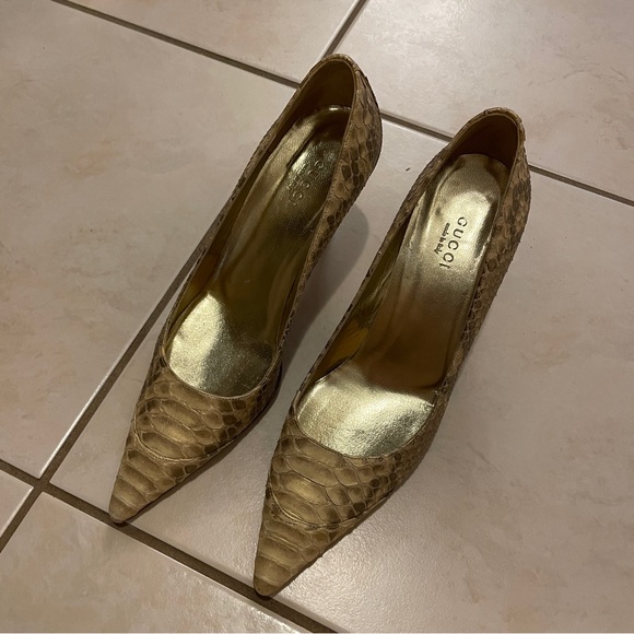 Gucci Gold Snakeskin Heels - Picture 2 of 7